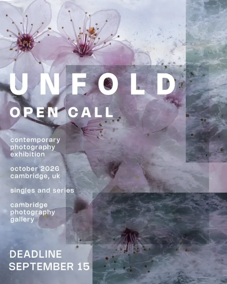 Unfold por Cambridge Photography Gallery