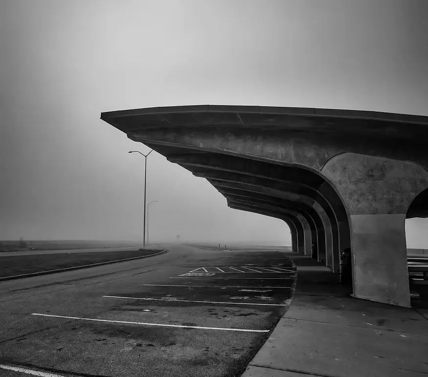 Empty Places: Abandoned Spaces por Praxis Gallery